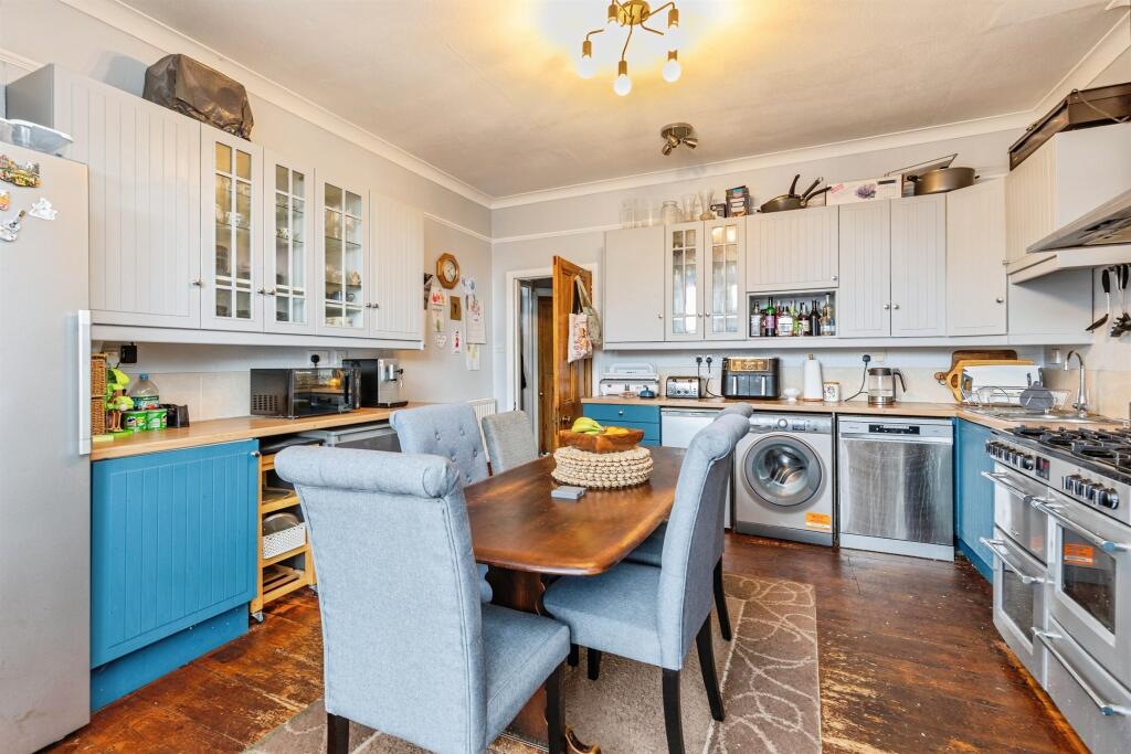 House in Tonbridge - View 4