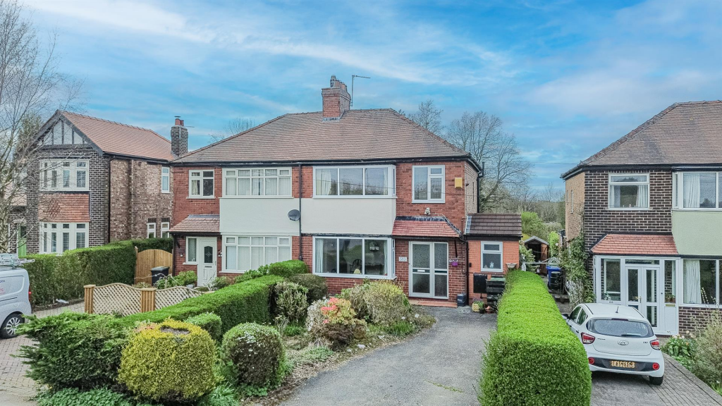 Main image of property: Stockport Road, Thelwall, Warrington, WA4