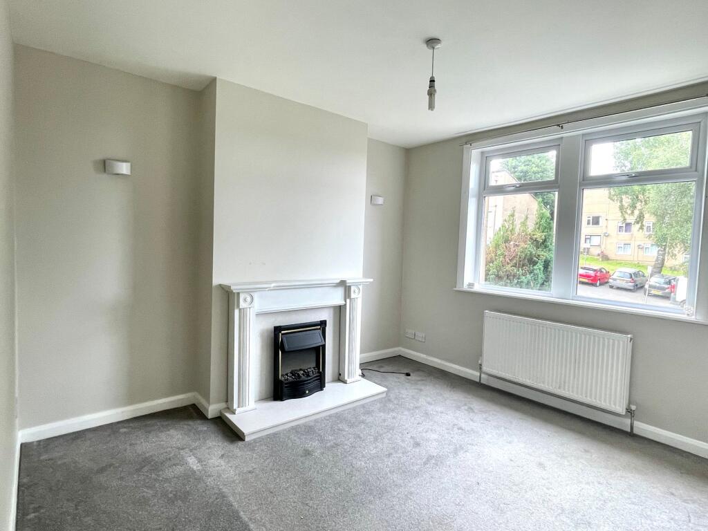 Newsome Road, Huddersfield, HD4 - View 3