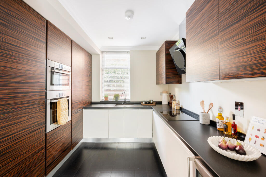 Apartment in London, West Hampstead - View 4