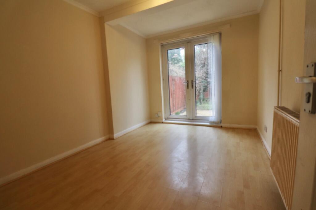 House in Northampton, Sunnyside, Kingsthorpe - View 4
