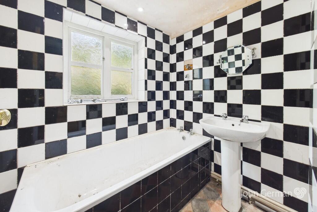 House in East Staffordshire, Upper Nobut, Leigh - More