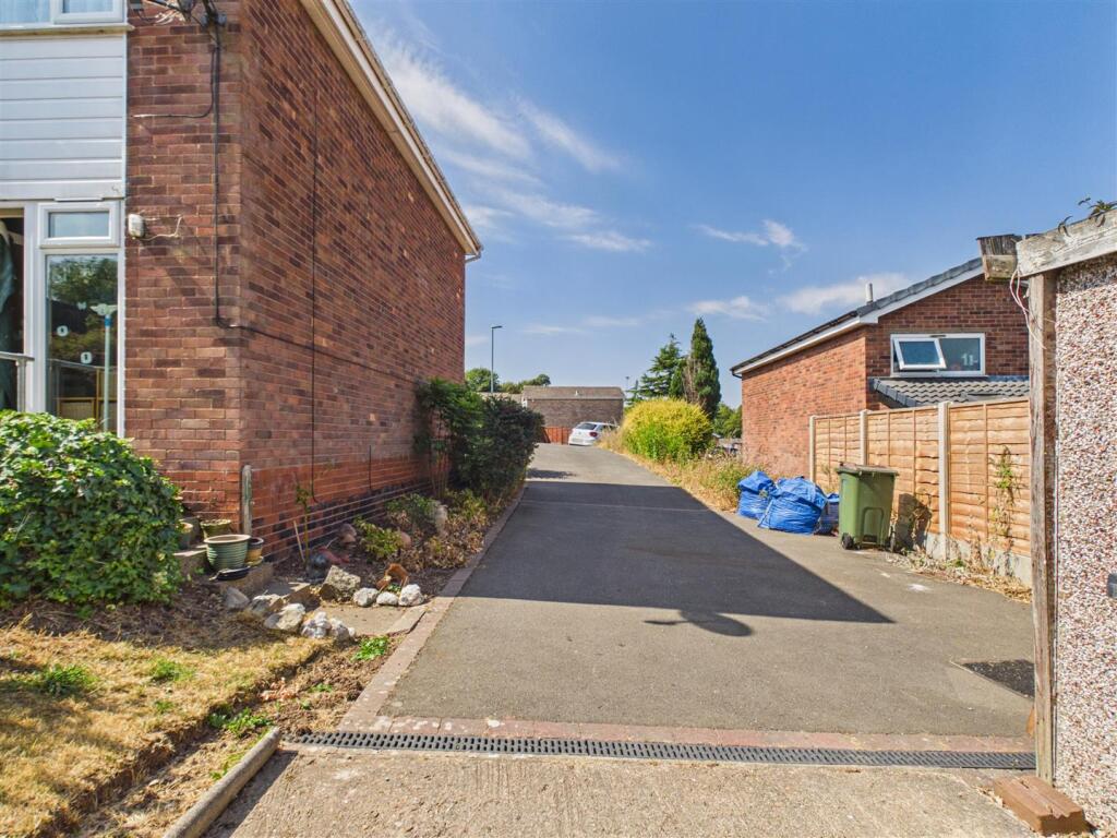 House in North West Leicestershire, Kegworth - More