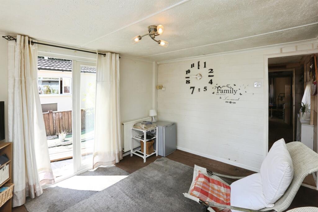 House in Southampton - View 3