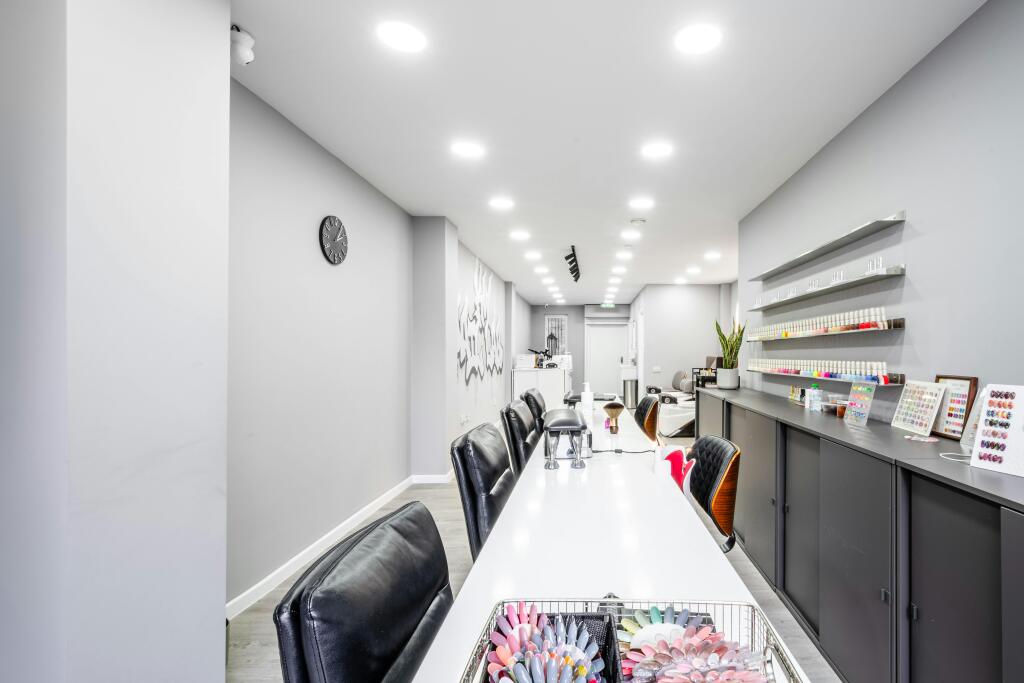 Cambridge Heath Rd 493 NEW - Low Res 2.jpg