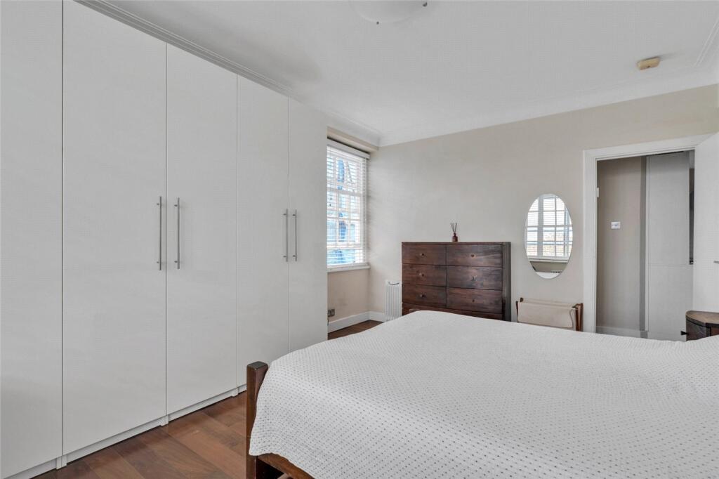 Apartment in London - View 4