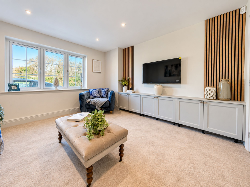 House in Horsham, Broomers Corner, Shipley - View 4