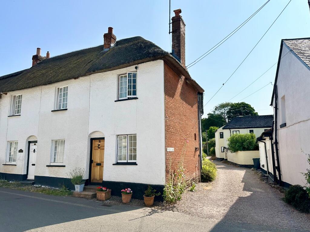 Main image of property: High Street ,East Budleigh, Budleigh Salterton
