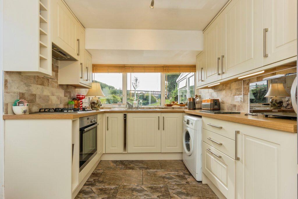 House in Bradford, Steeton with Eastburn - View 5