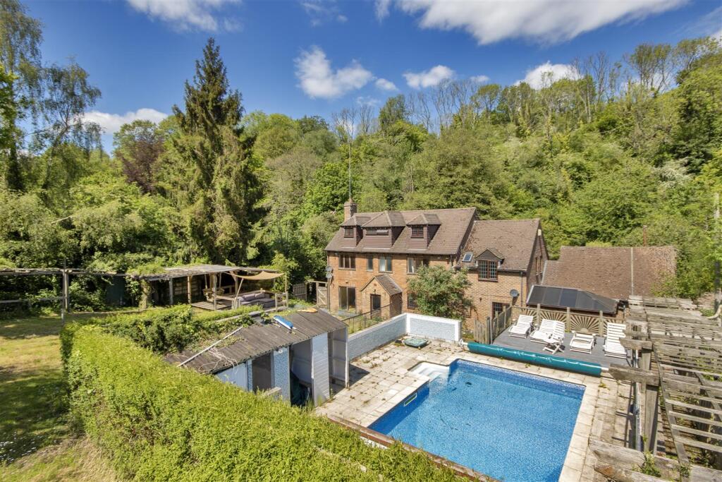 House in Tonbridge - View 2