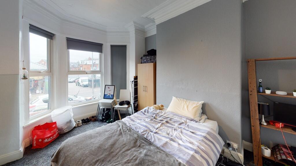 House in Leeds, Hyde Park - View 5