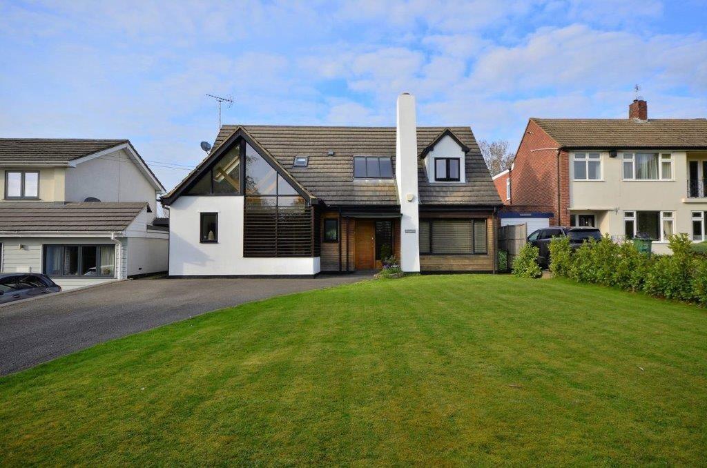 5-bed detached on London Road, Billericay, Essex, CM12 9HJ, £900,000
