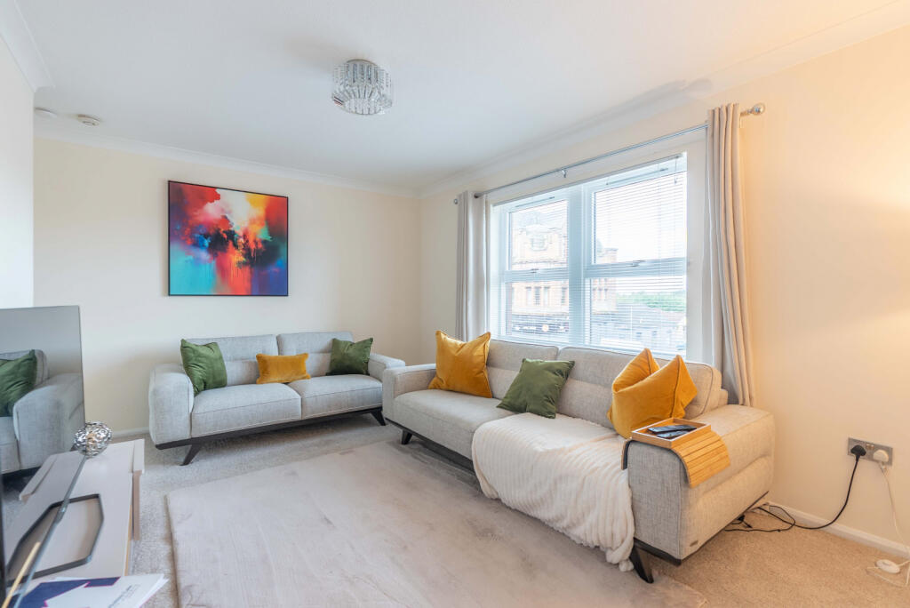Apartment in Motherwell, North Lanarkshire - View 2