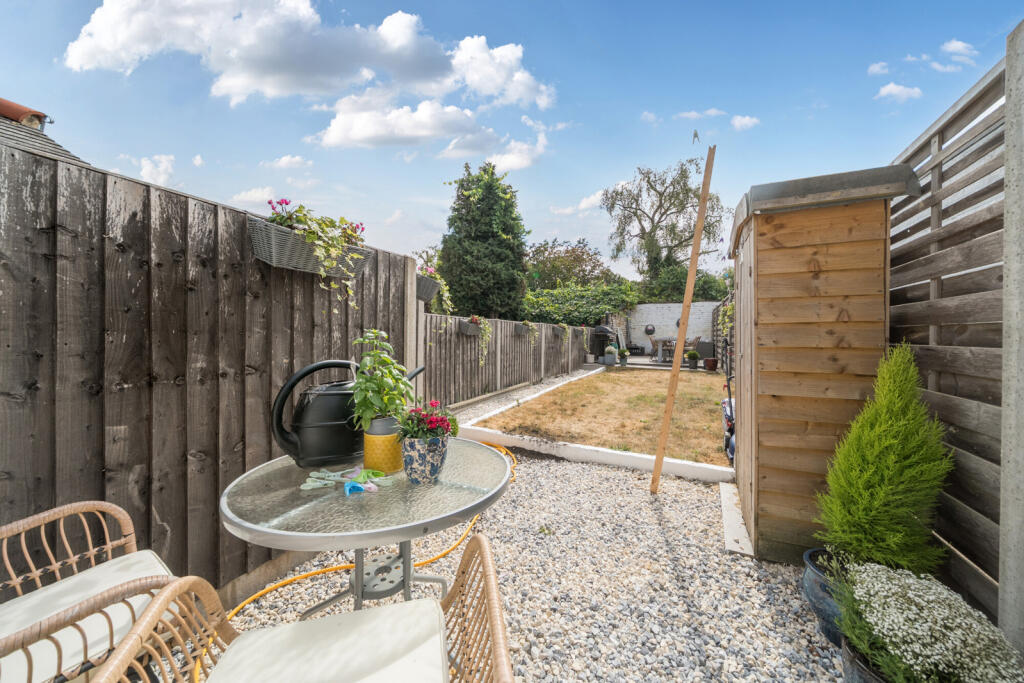 House in Bromley - View 3