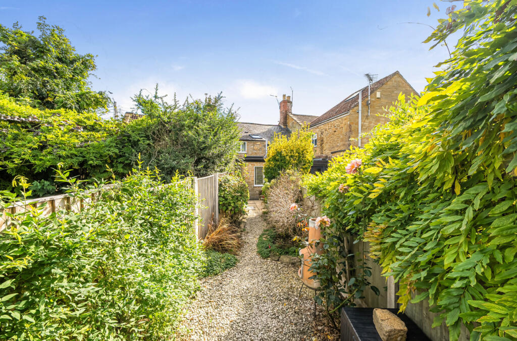 House in Montacute, Somerset - View 4