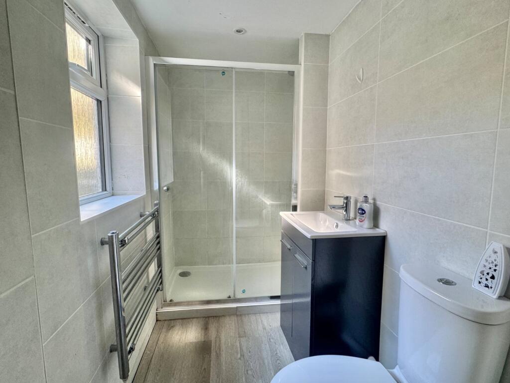 Apartment in Canterbury - View 4