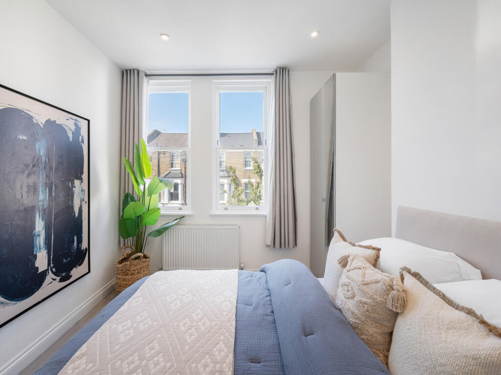 Apartment in London - More