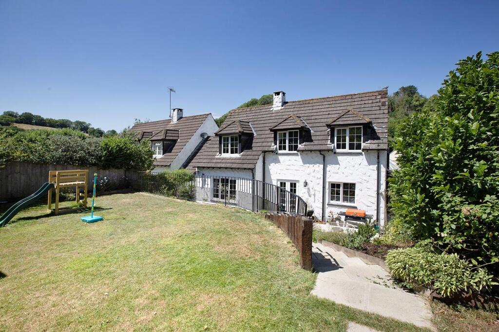 Main image of property: Deane Road, Stokeinteignhead, TQ12