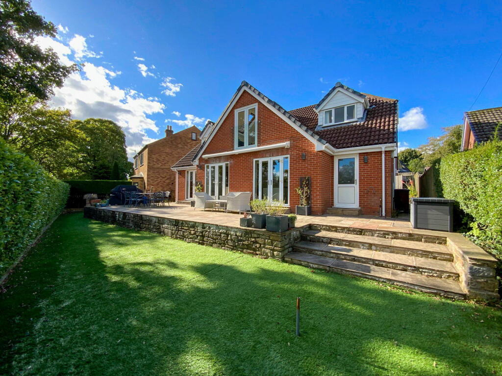 Spring Street, Hollingworth, SK14 8NQ photo 2