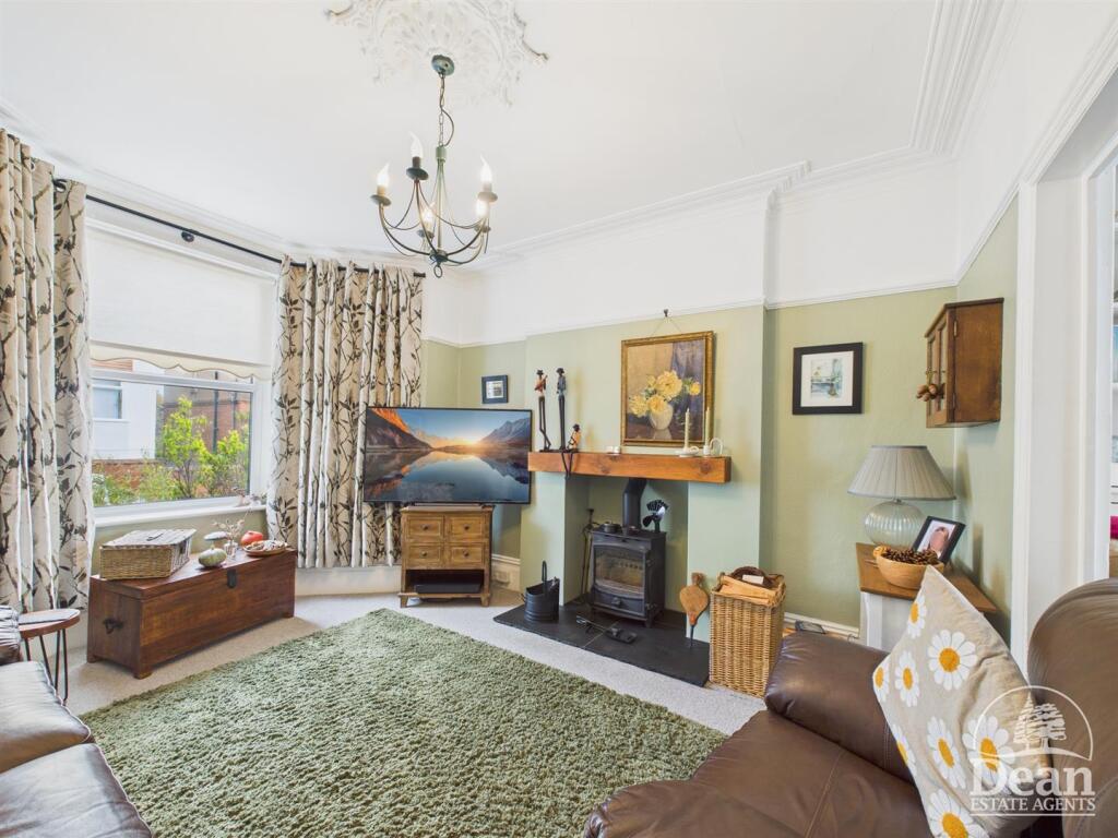 Grove Road, Lydney photo 3