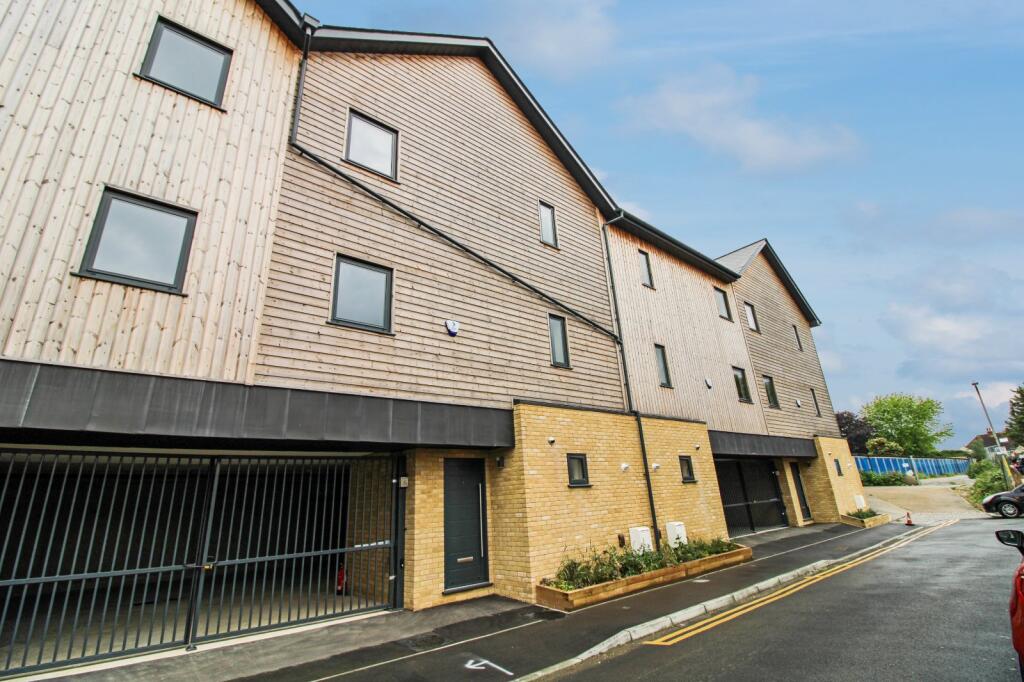 Main image of property: Alfred Road, Gravesend, Kent, DA11