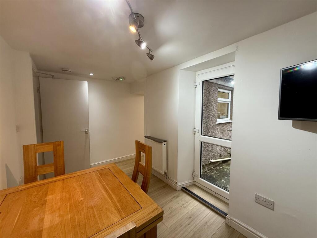 House in Bangor, Gwynedd - More
