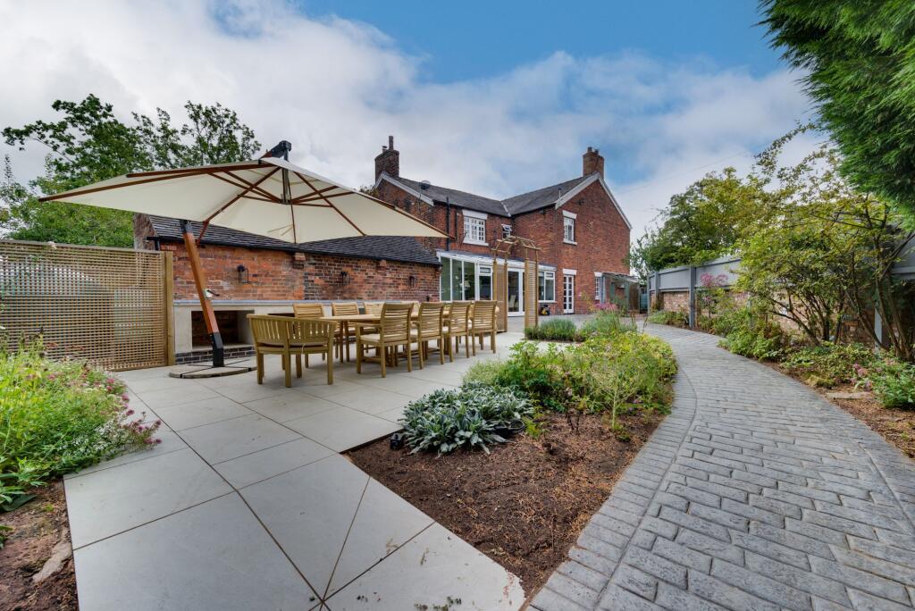 House in Crewe, Smallwood - View 4