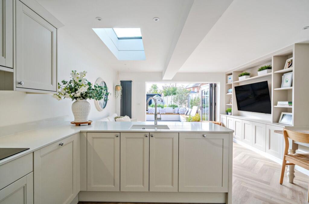 House in Wimborne Minster, Dorset - More