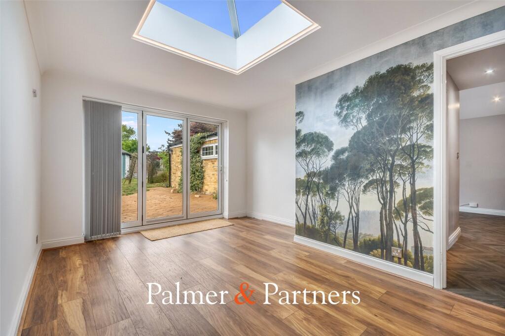 House in Chelmsford, Galleyend, Galleywood - View 4