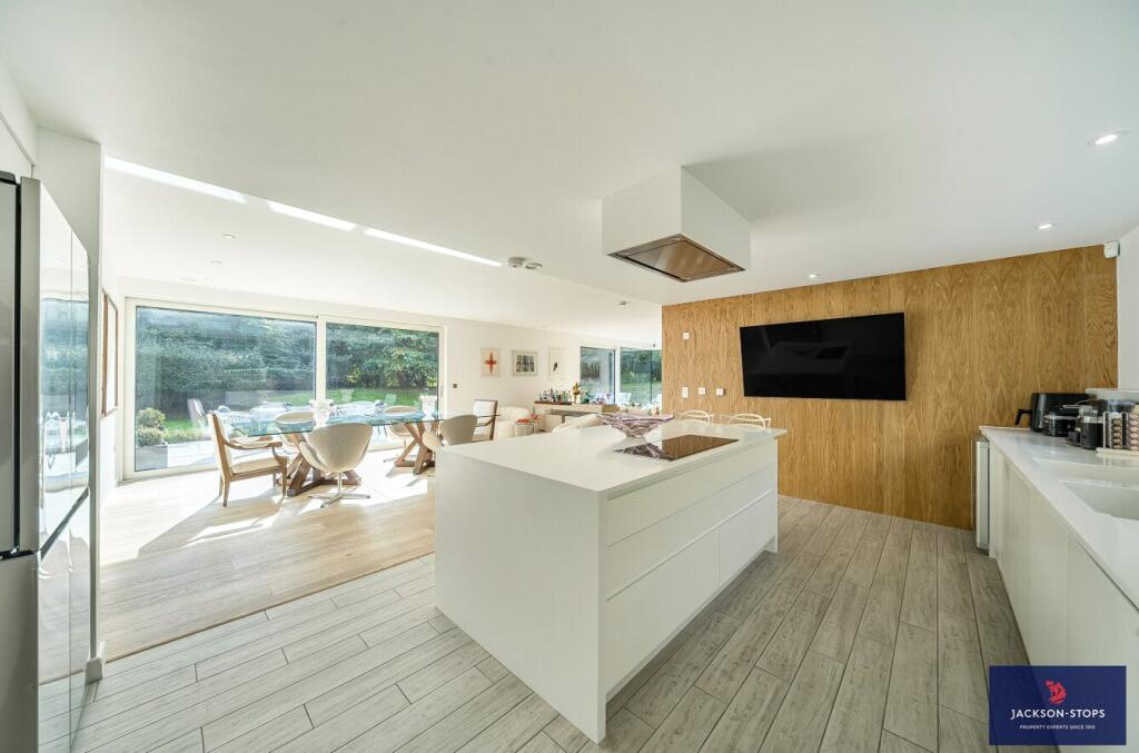 The Woods, Woburn Road, Heath & Reach, Bedfordshire, LU7 photo 3