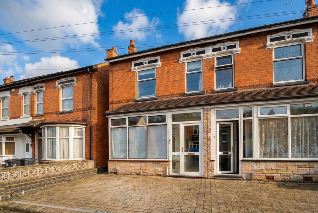 Main image of property: Oxford Road, Acocks Green