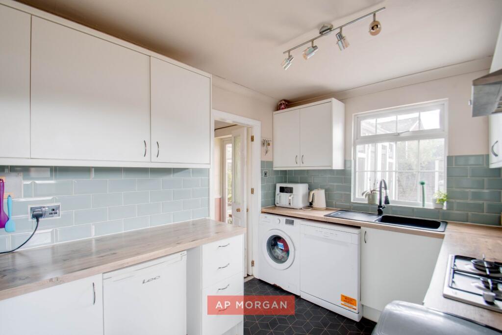House in Redditch, Winyates Green - View 3