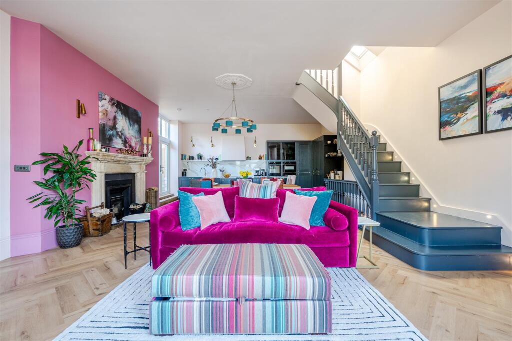 Main image of property: Beautifully refurbished waterside home set in the renowned Edgehill Road, Clevedon