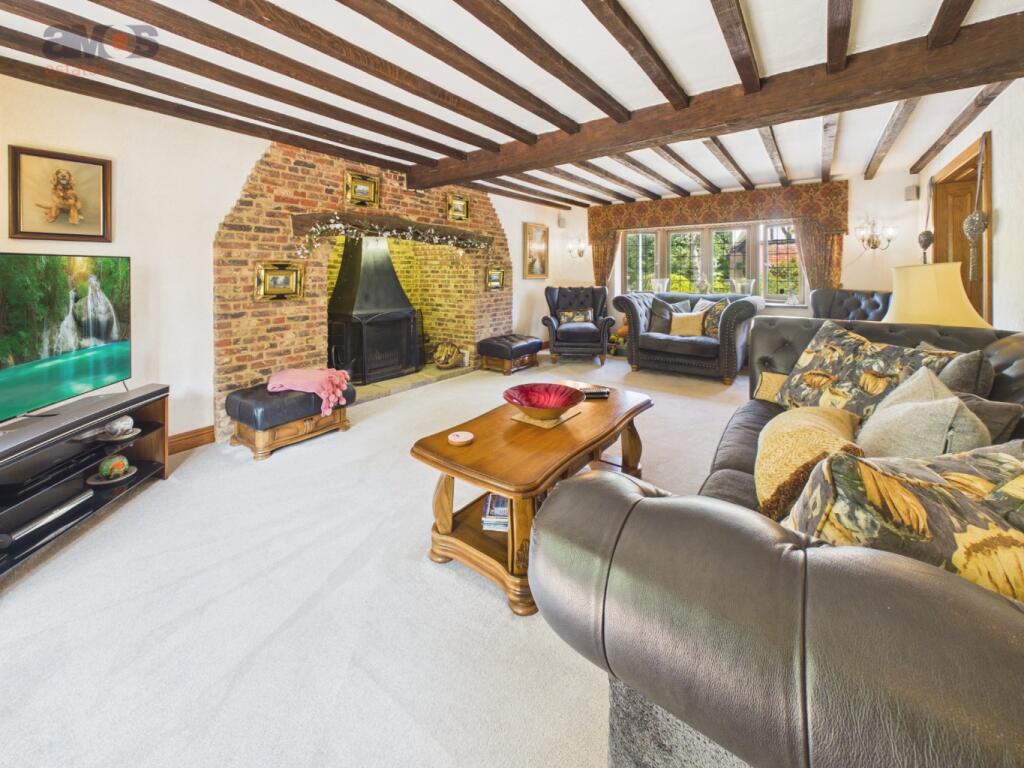 House in Rochford, Hockley - View 3