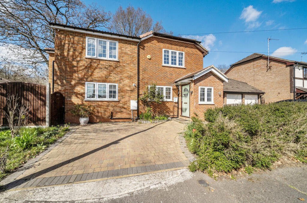 Main image of property: Rectory Close, Bracknell, Berkshire