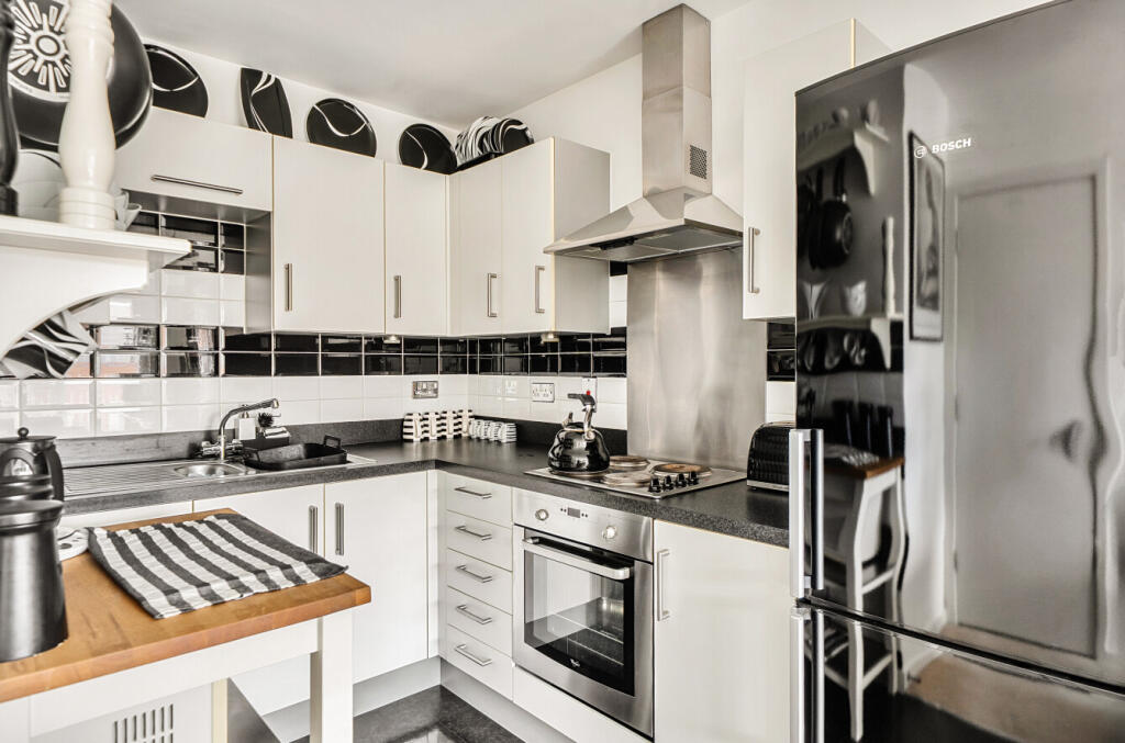 Apartment in London - View 4