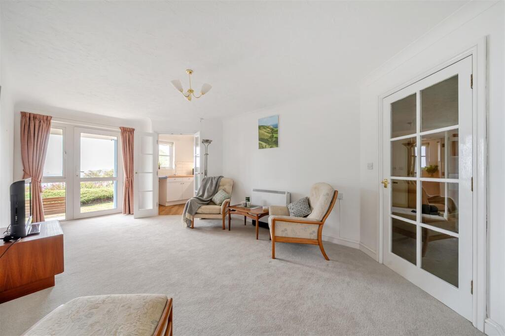 De Moulham Road, Swanage - View 2