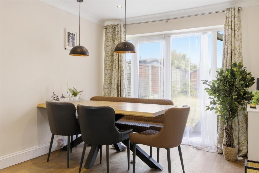 House in St Albans, Sleapshyde, Colney Heath - View 5