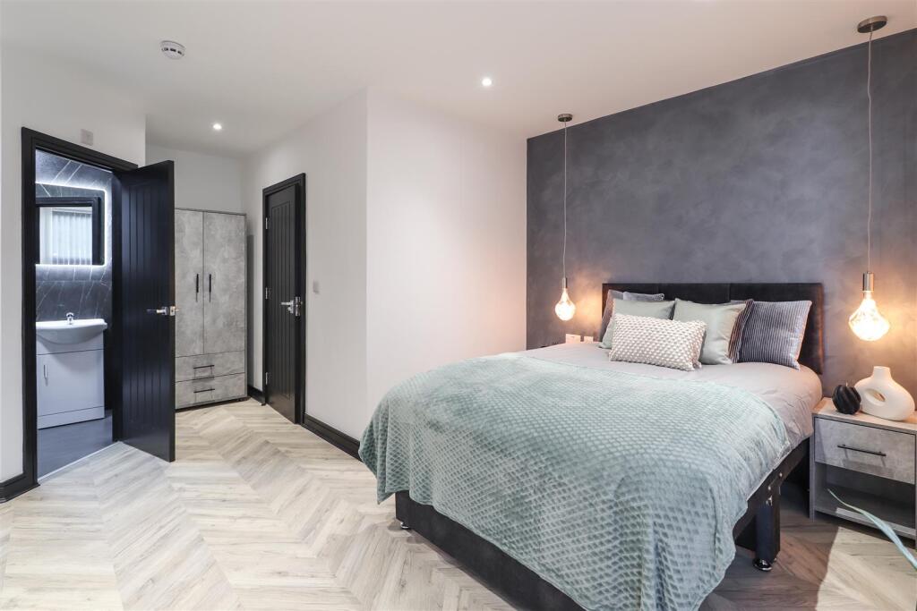 Apartment in Coventry, West Midlands - View 4