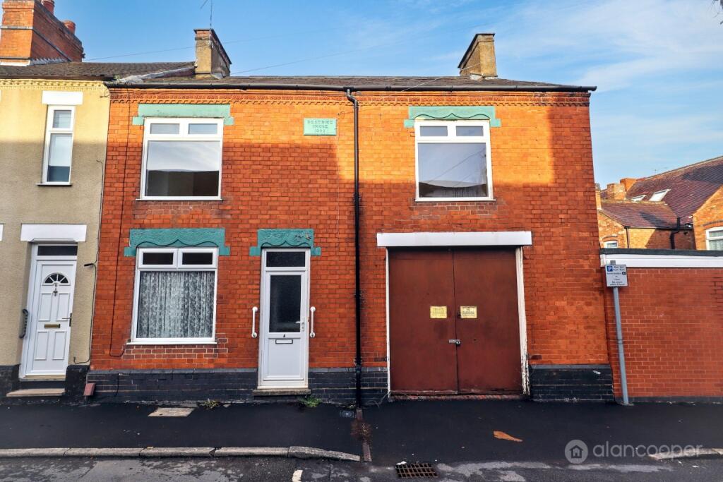 Main image of property: Orchard Street, Nuneaton, CV11 4BS