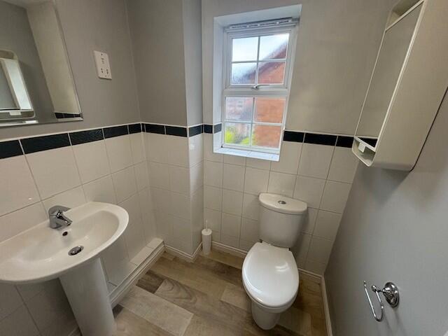 6 bedroom house for rent