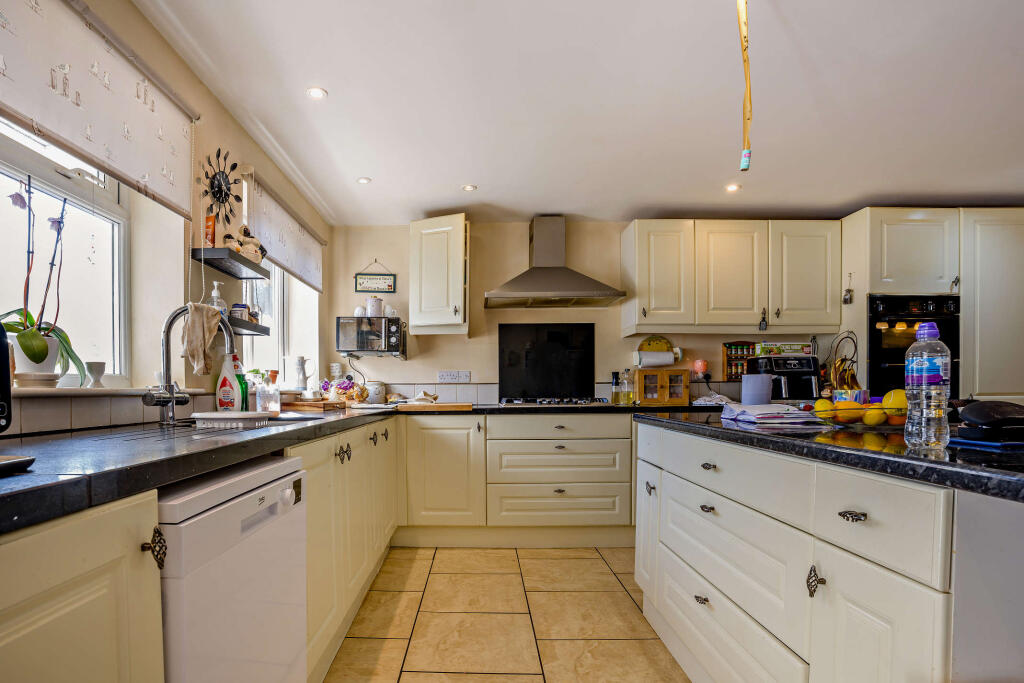 House in Wareham, East Burton, Wool - View 4