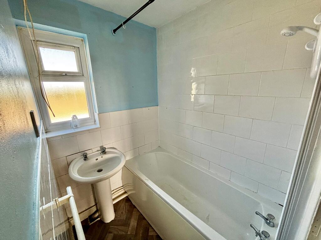Apartment in Derby - View 5