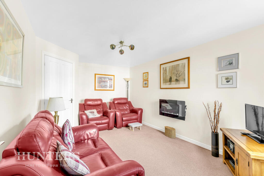 Oakley Way, Wardle, OL12 9DY photo 4