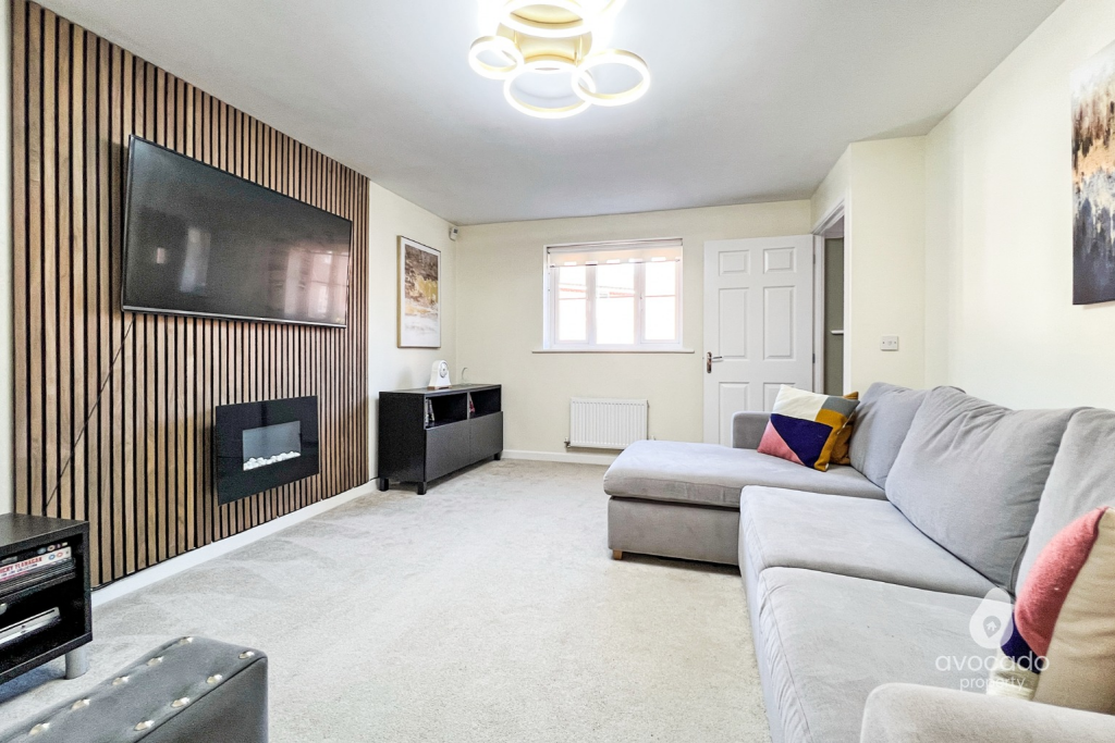 House in Binfield, Bracknell Forest - More