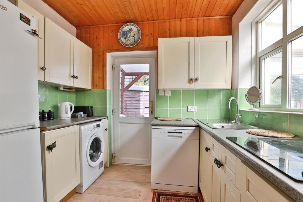 Riverside Road, Bournemouth photo 5