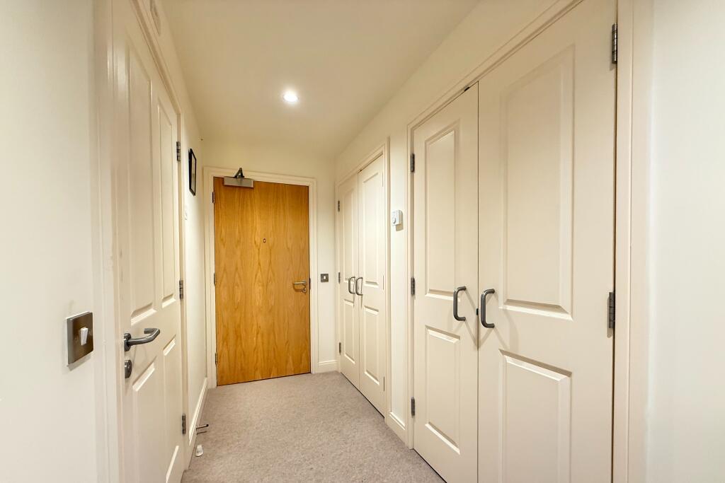 56 Garnier Drive, Bishopstoke Park Retirement Village photo 4
