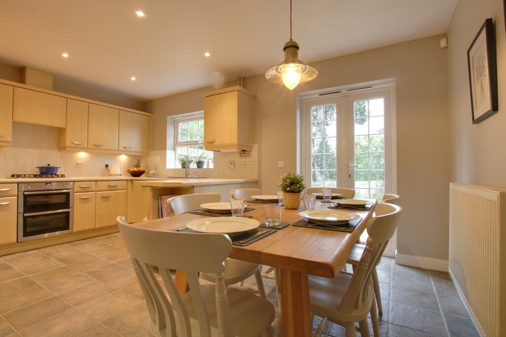 House in Southampton - View 4