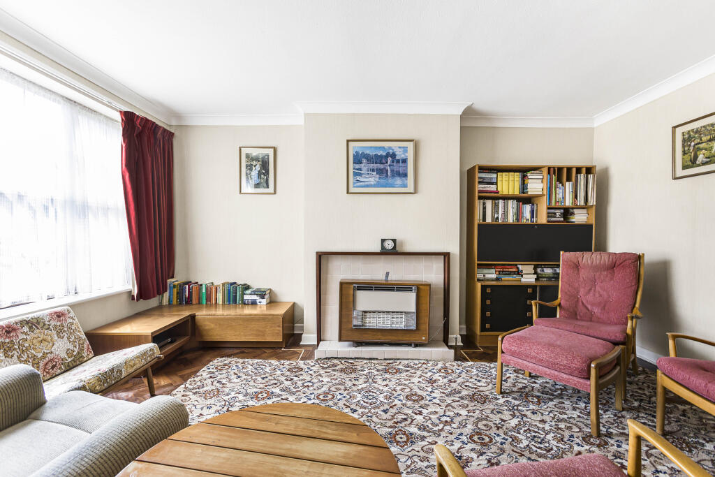 Digswell Rise, Welwyn Garden City, AL8 photo 4