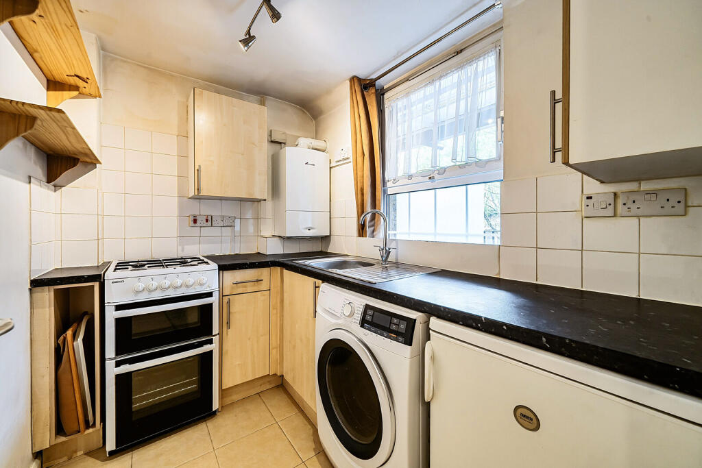 Apartment in London, City of Westminster - View 4